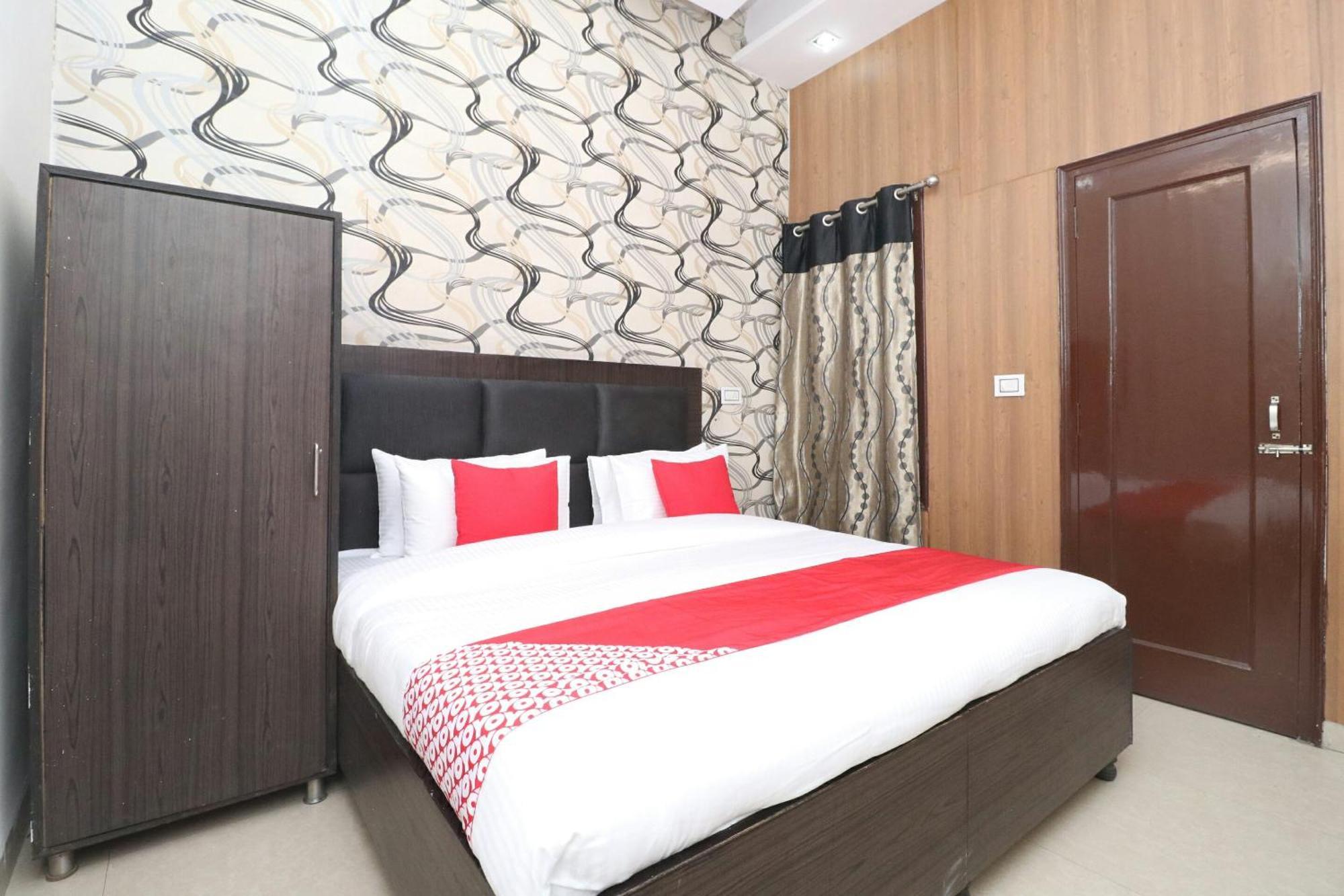 Oyo Hotel Kailash Regency Ludhiana Esterno foto
